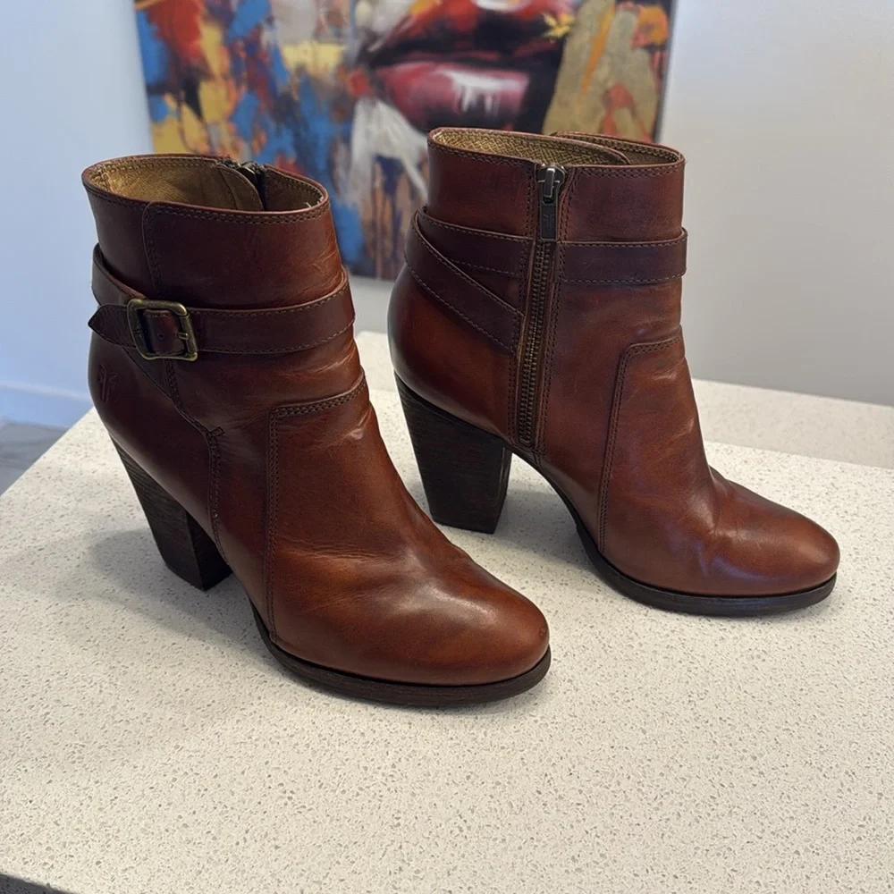FRYE Patty Riding Bootie Redwood Leather High Heel Boots 7.5 - Picture 2 of 16